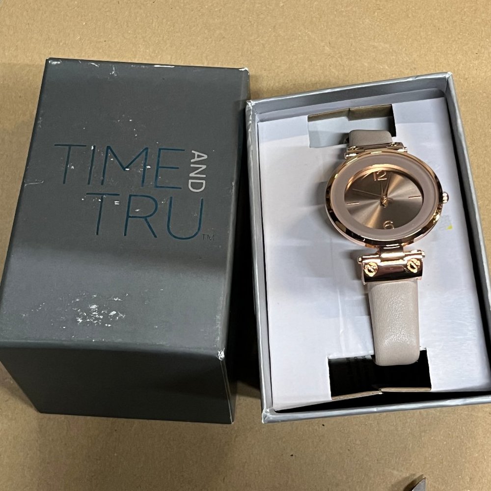 3/$25 Time & Tru Timepiece Women’s Watch New With Box NEW BATTERY